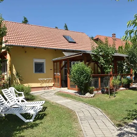 Ferienhaus Holiday Home Gyenesdias 5 *