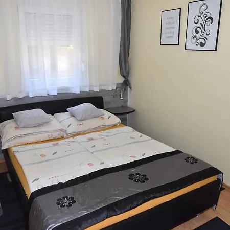 Holiday Home Gyenesdias 5 *